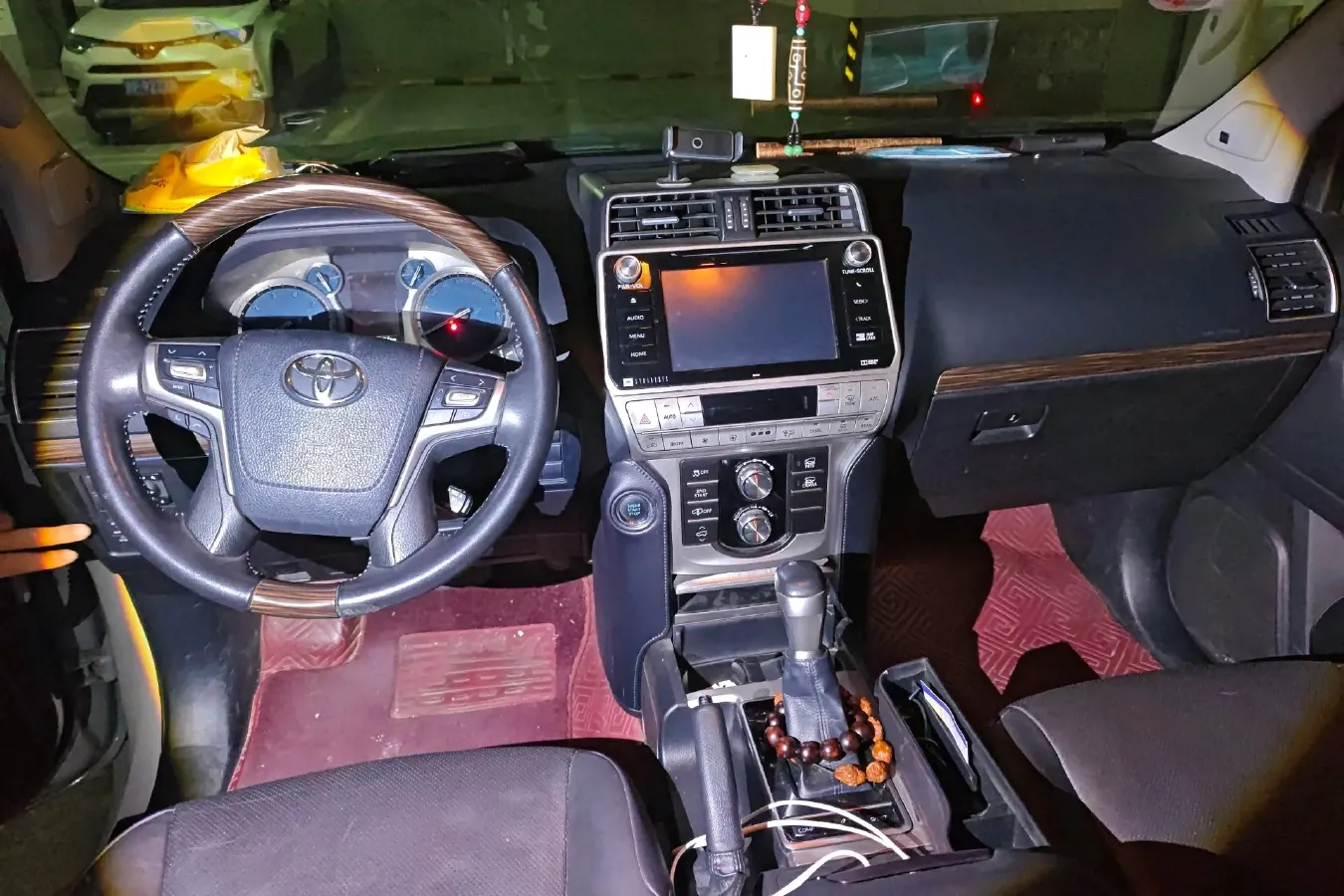 2018 Volvo XC90 2.0T 254HP L4 8AT,autocango,china used car exporter,china ev exporter,chinese used car exporter,chinese used ev exporter