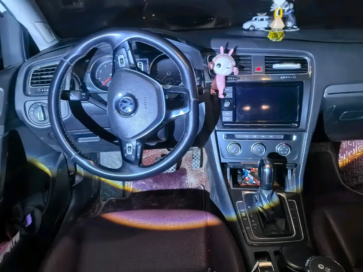 2019 Volkswagen Golf 1.2T 116HP L4 7DCT,autocango,china used car exporter,china ev exporter,chinese used car exporter,chinese used ev exporter