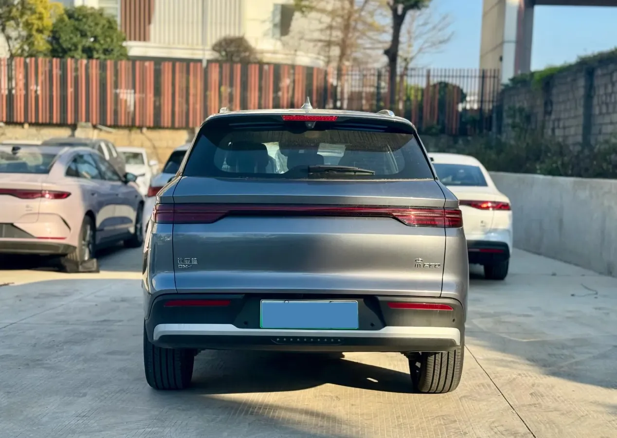 2025 BYD Song Pro 1.5L 101HP L4 E-CVT PHEV 18.3KWH,autocango,china used car exporter,china ev exporter,chinese used car exporter,chinese used ev exporter