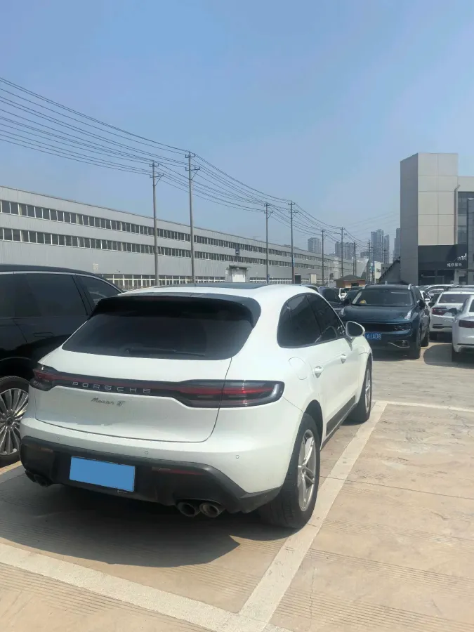 2022 Porsche Macan 2.0T 265HP L4 7DCT,autocango,china used car exporter,china ev exporter,chinese used car exporter,chinese used ev exporter