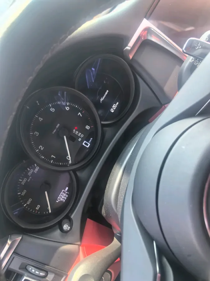 2022 Porsche Macan 2.0T 265HP L4 7DCT,autocango,china used car exporter,china ev exporter,chinese used car exporter,chinese used ev exporter