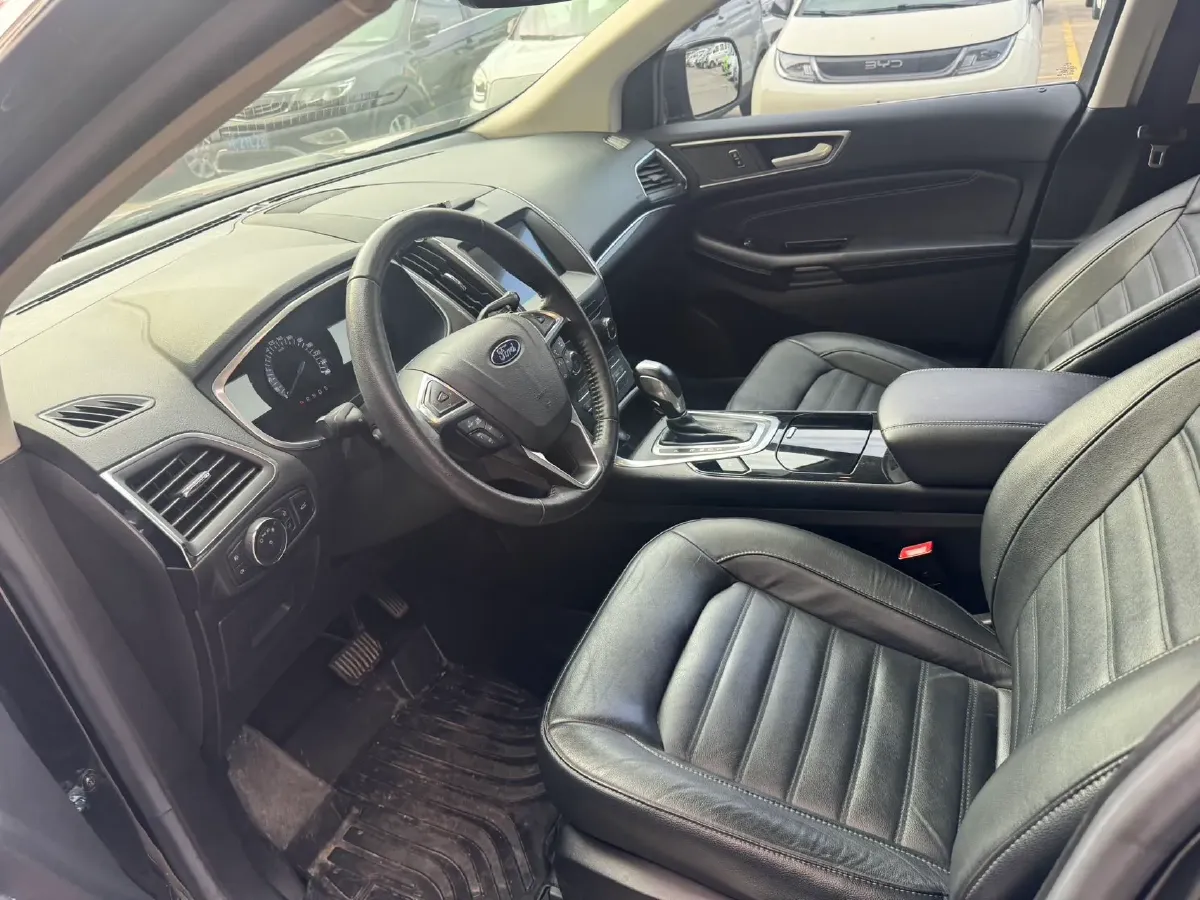 2018 Ford Edge 2.0T 245HP L4 6AT,autocango,china used car exporter,china ev exporter,chinese used car exporter,chinese used ev exporter