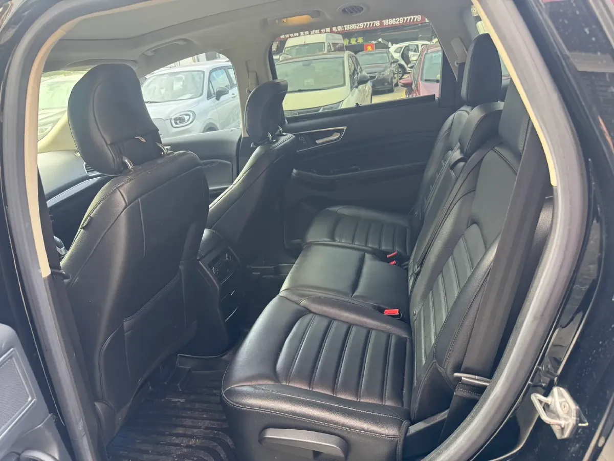 2018 Ford Edge 2.0T 245HP L4 6AT,autocango,china used car exporter,china ev exporter,chinese used car exporter,chinese used ev exporter