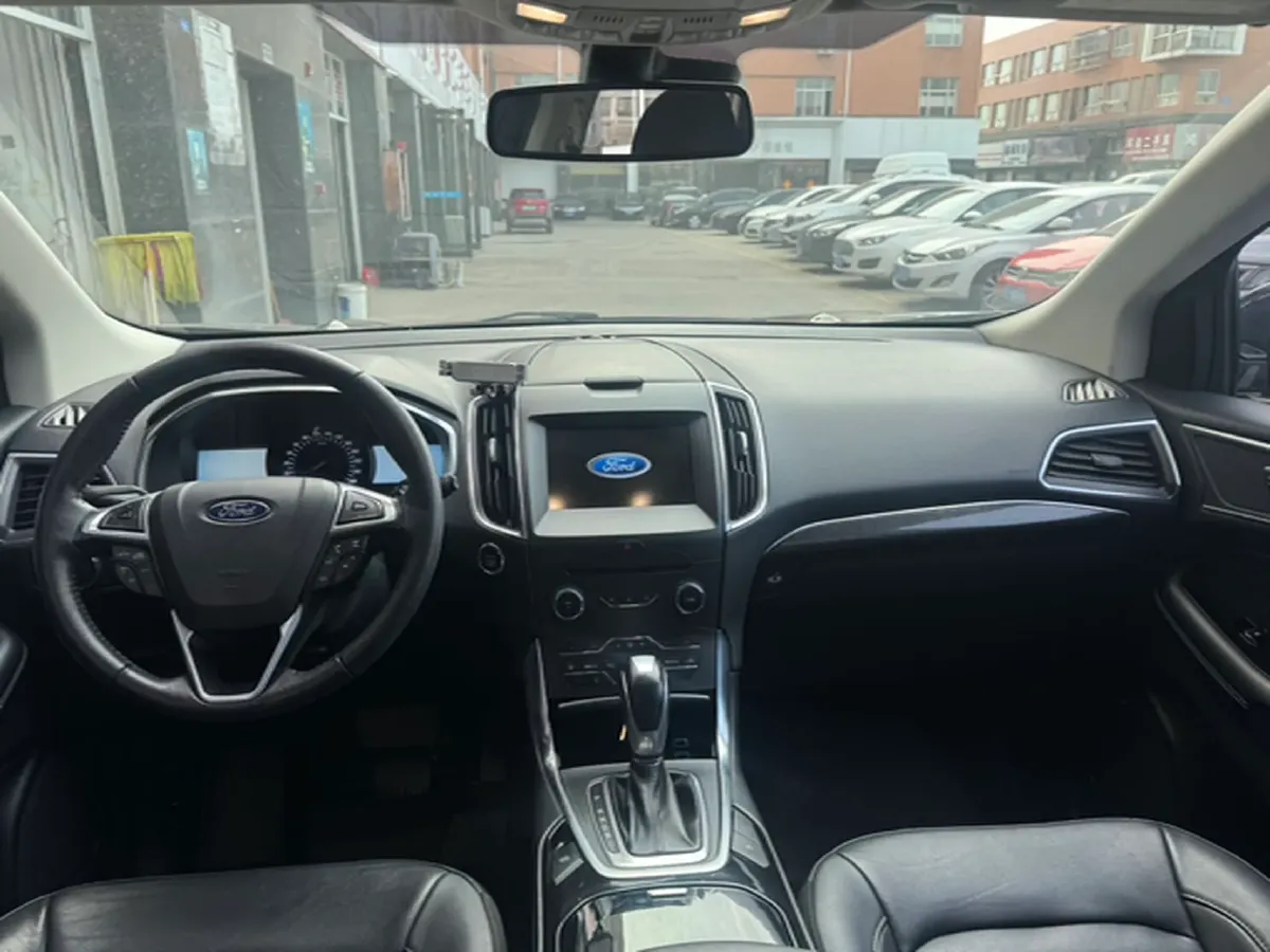 2018 Ford Edge 2.0T 245HP L4 6AT,autocango,china used car exporter,china ev exporter,chinese used car exporter,chinese used ev exporter