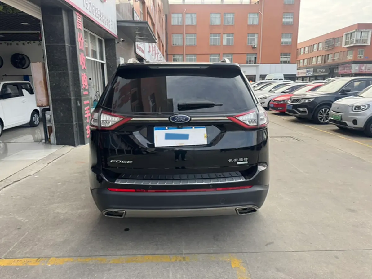 2018 Ford Edge 2.0T 245HP L4 6AT,autocango,china used car exporter,china ev exporter,chinese used car exporter,chinese used ev exporter