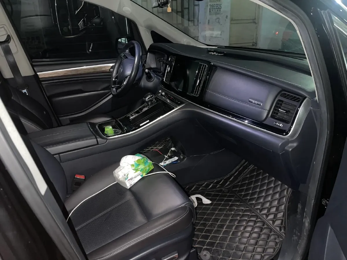 2021 GAC Trumpchi M8 2.0T 252HP L4 8AT,autocango,china used car exporter,china ev exporter,chinese used car exporter,chinese used ev exporter