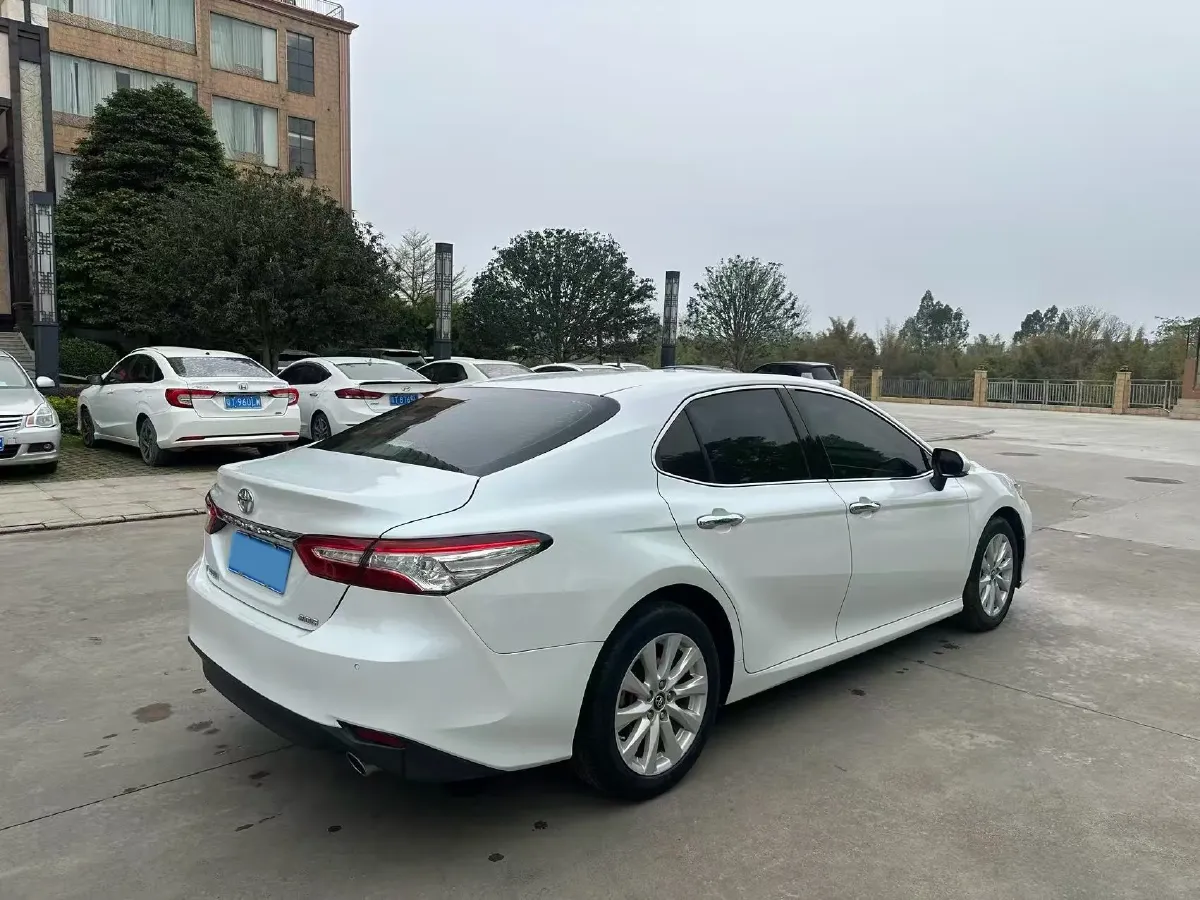 2019 Toyota Camry 2.0L 178HP L4 CVT,autocango,china used car exporter,china ev exporter,chinese used car exporter,chinese used ev exporter