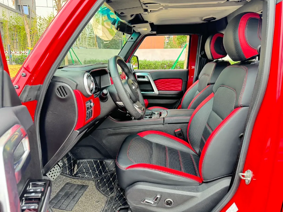 2018 Beijing BJ40 2.0T 204HP L4 5MT,autocango,china used car exporter,china ev exporter,chinese used car exporter,chinese used ev exporter