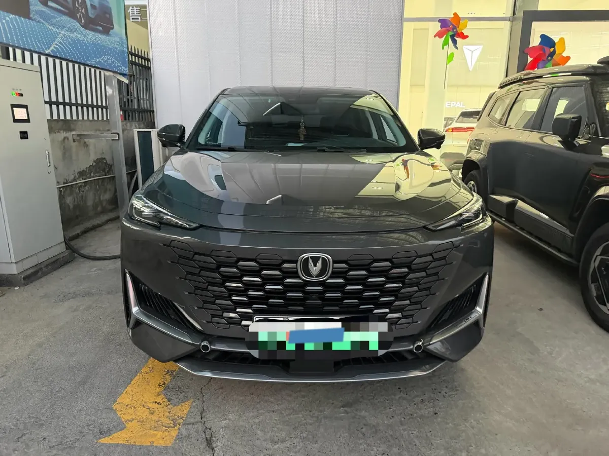 2022 Bestune T99 2.0T 224HP L4 6AT,autocango,china used car exporter,china ev exporter,chinese used car exporter,chinese used ev exporter