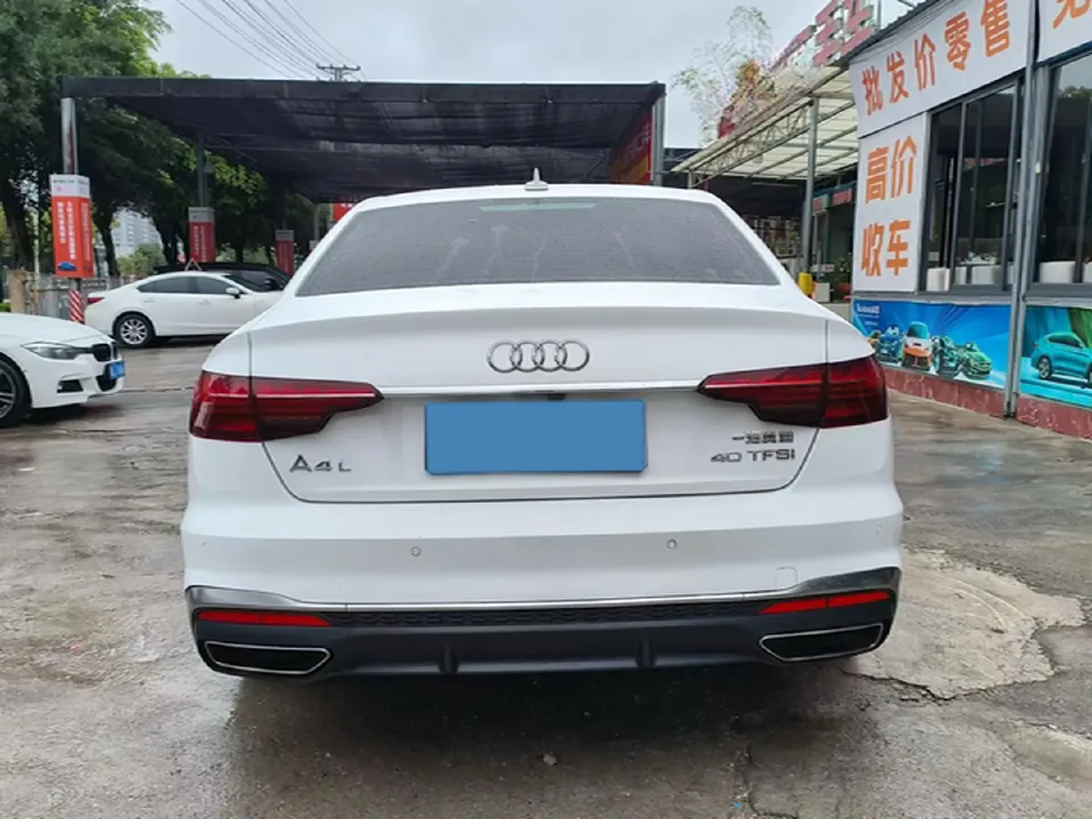 2020 Audi A4L 2.0T 190HP L4 7DCT,autocango,china used car exporter,china ev exporter,chinese used car exporter,chinese used ev exporter