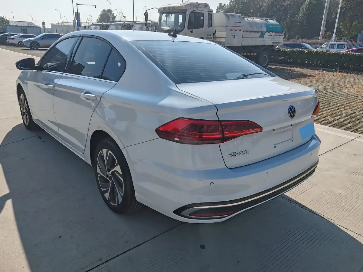 2023 Volkswagen Bora 1.2T 116HP L4 7DCT,autocango,china used car exporter,china ev exporter,chinese used car exporter,chinese used ev exporter