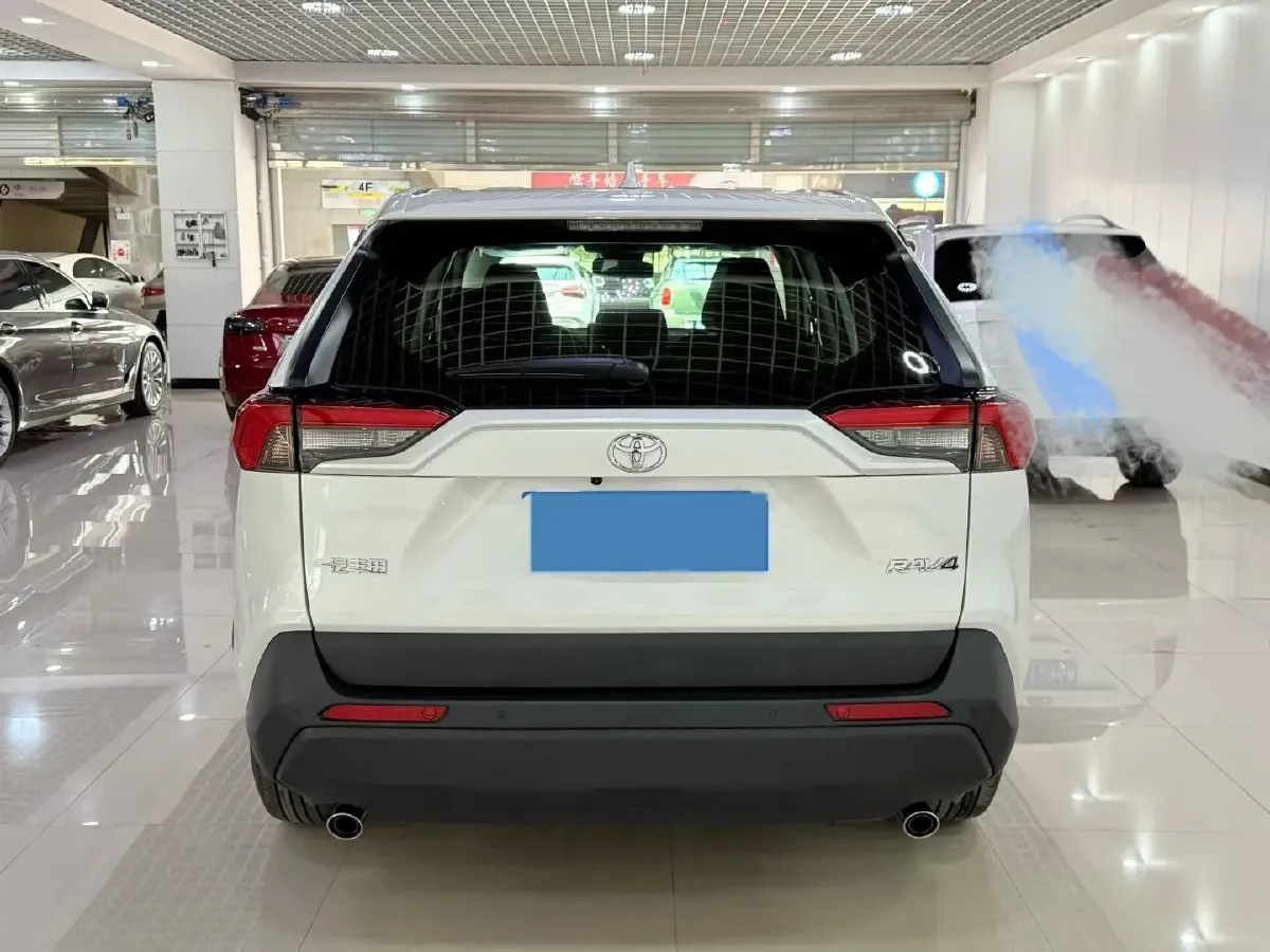 2024 Toyota RAV4 2.0L 171HP L4 CVT,autocango,china used car exporter,china ev exporter,chinese used car exporter,chinese used ev exporter