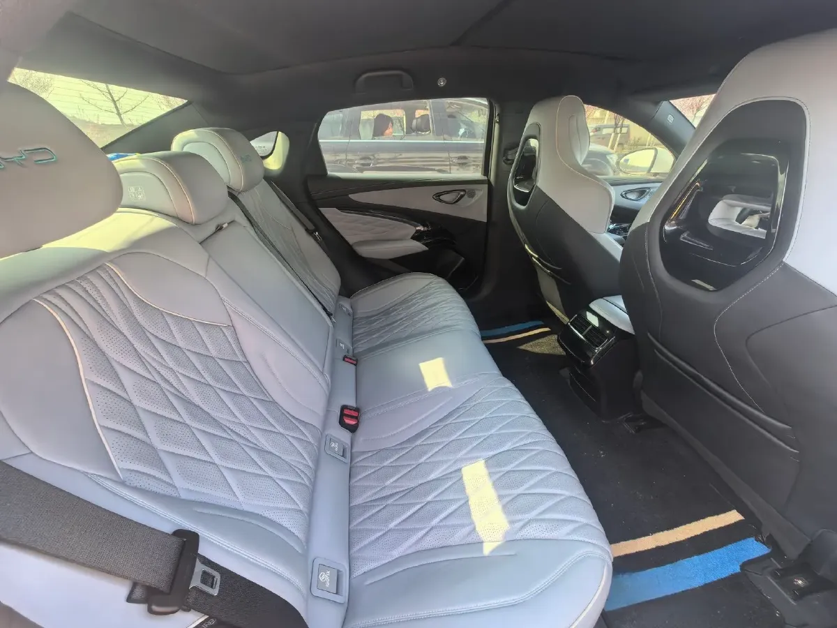 2022 MAXUS DaJia 5 BEV 70KWH,autocango,china used car exporter,china ev exporter,chinese used car exporter,chinese used ev exporter