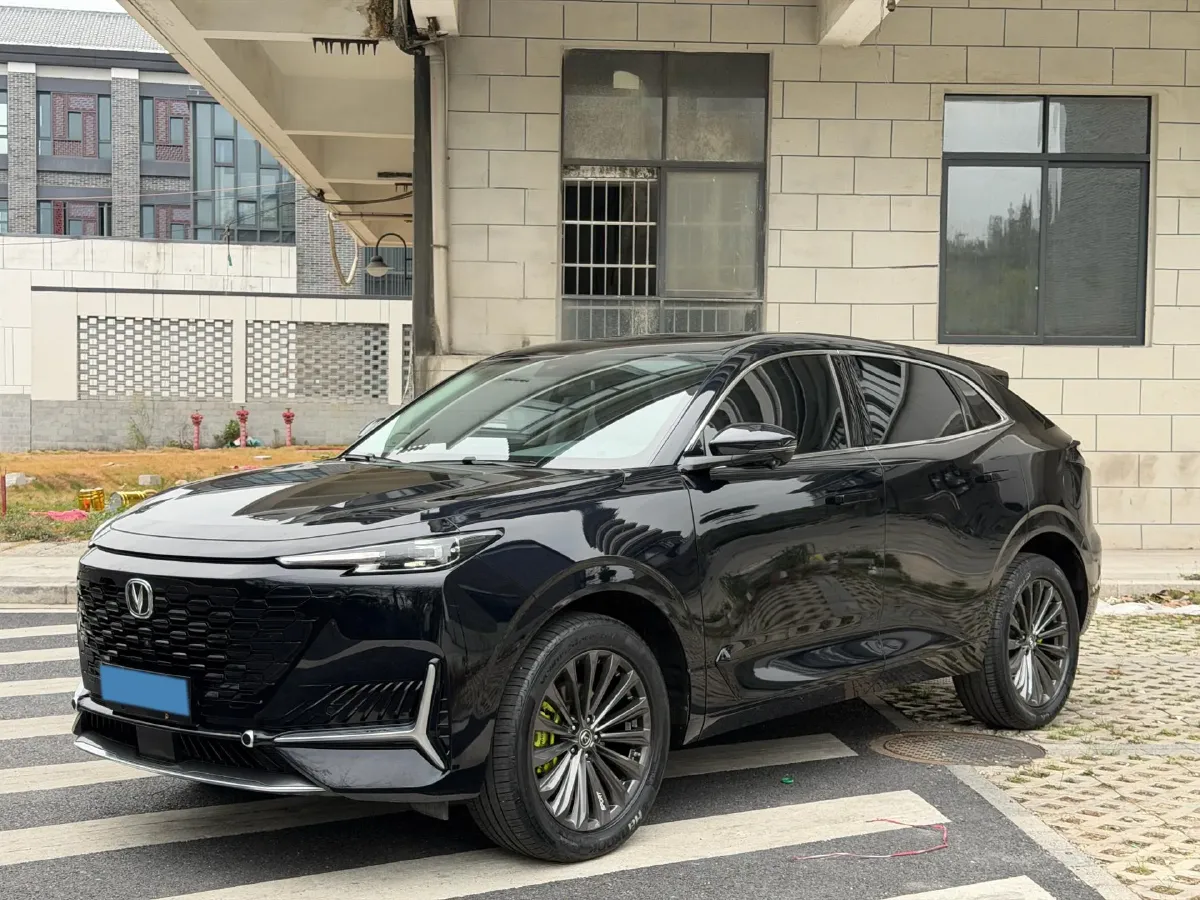 2021 ChangAn UNI-K 2.0T 233HP L4 8AT,autocango,china used car exporter,china ev exporter,chinese used car exporter,chinese used ev exporter