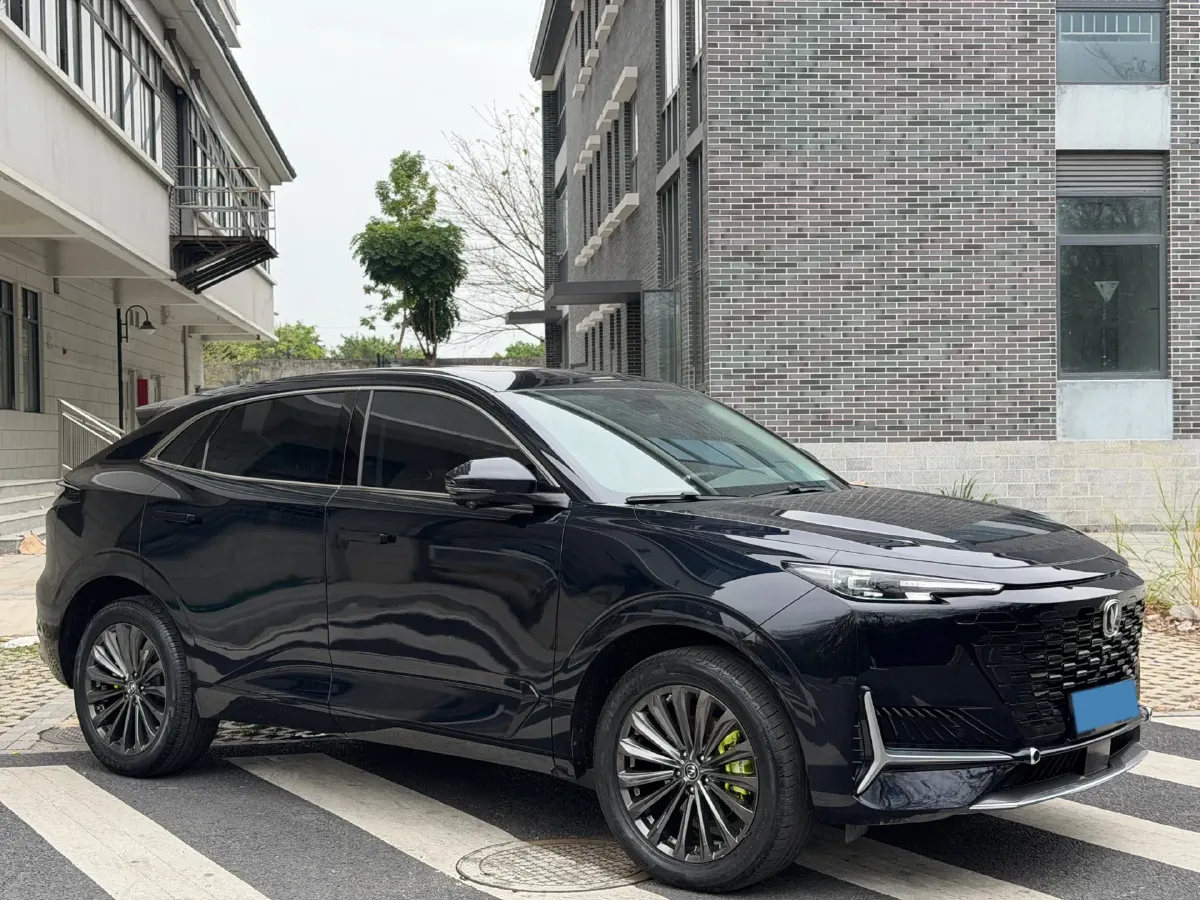 2021 ChangAn UNI-K 2.0T 233HP L4 8AT,autocango,china used car exporter,china ev exporter,chinese used car exporter,chinese used ev exporter