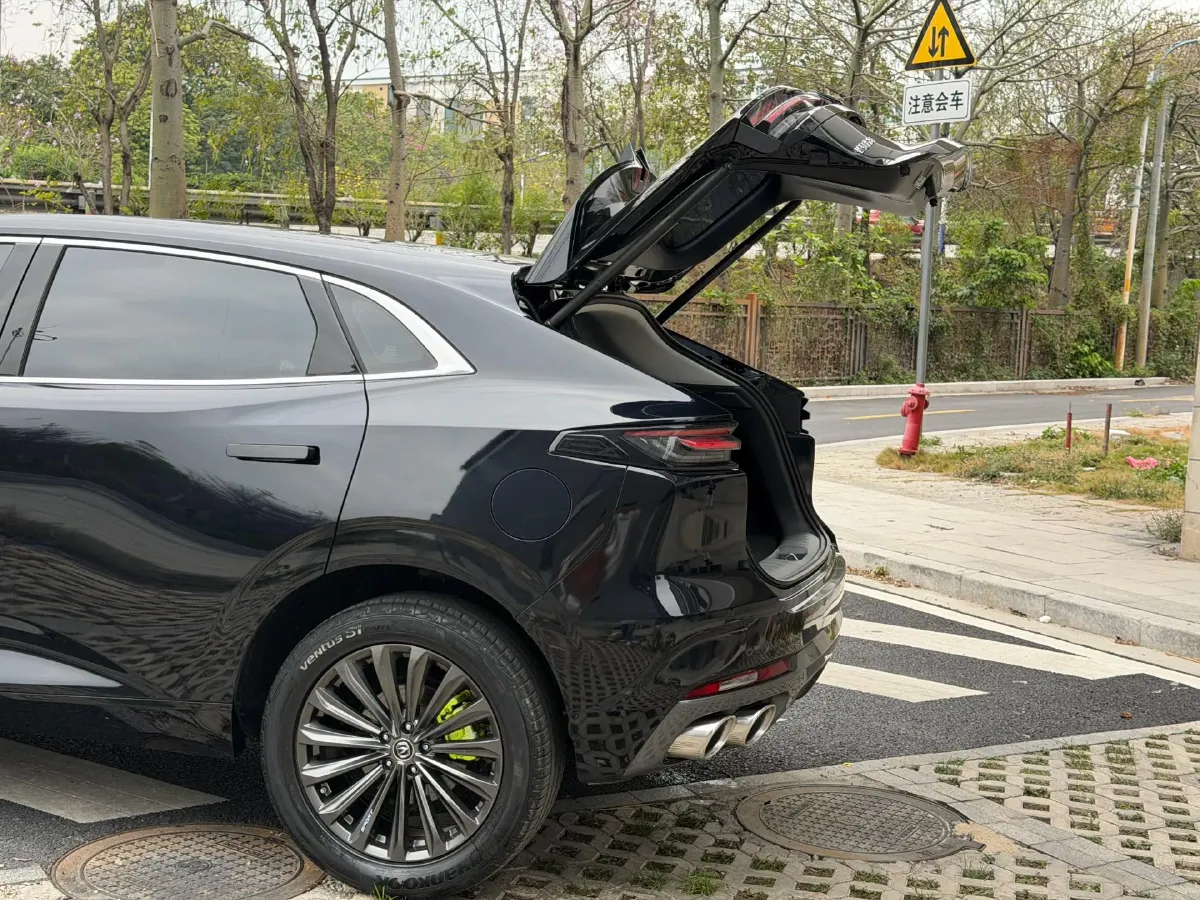 2021 ChangAn UNI-K 2.0T 233HP L4 8AT,autocango,china used car exporter,china ev exporter,chinese used car exporter,chinese used ev exporter