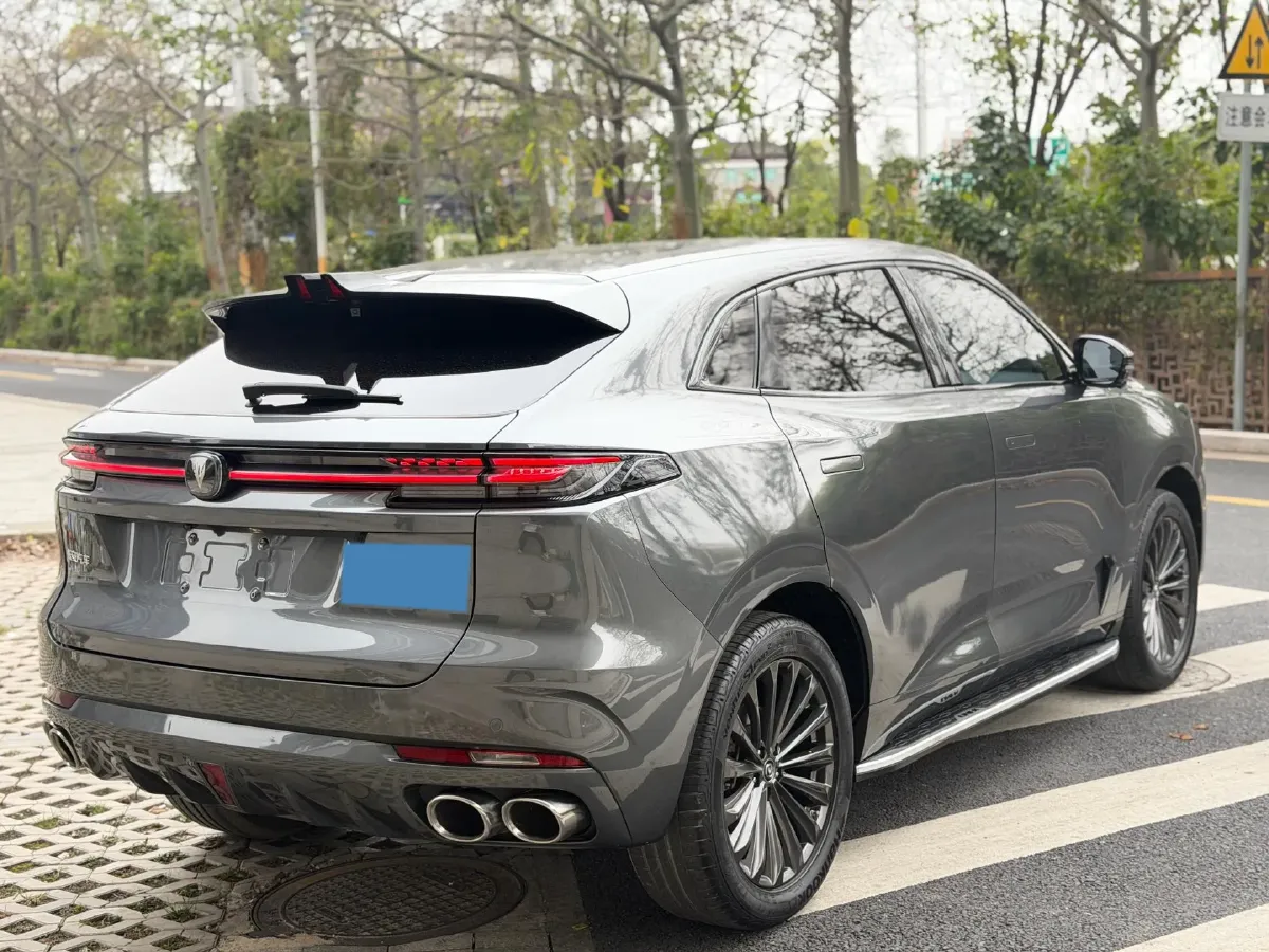 2021 ChangAn UNI-K 2.0T 233HP L4 8AT,autocango,china used car exporter,china ev exporter,chinese used car exporter,chinese used ev exporter