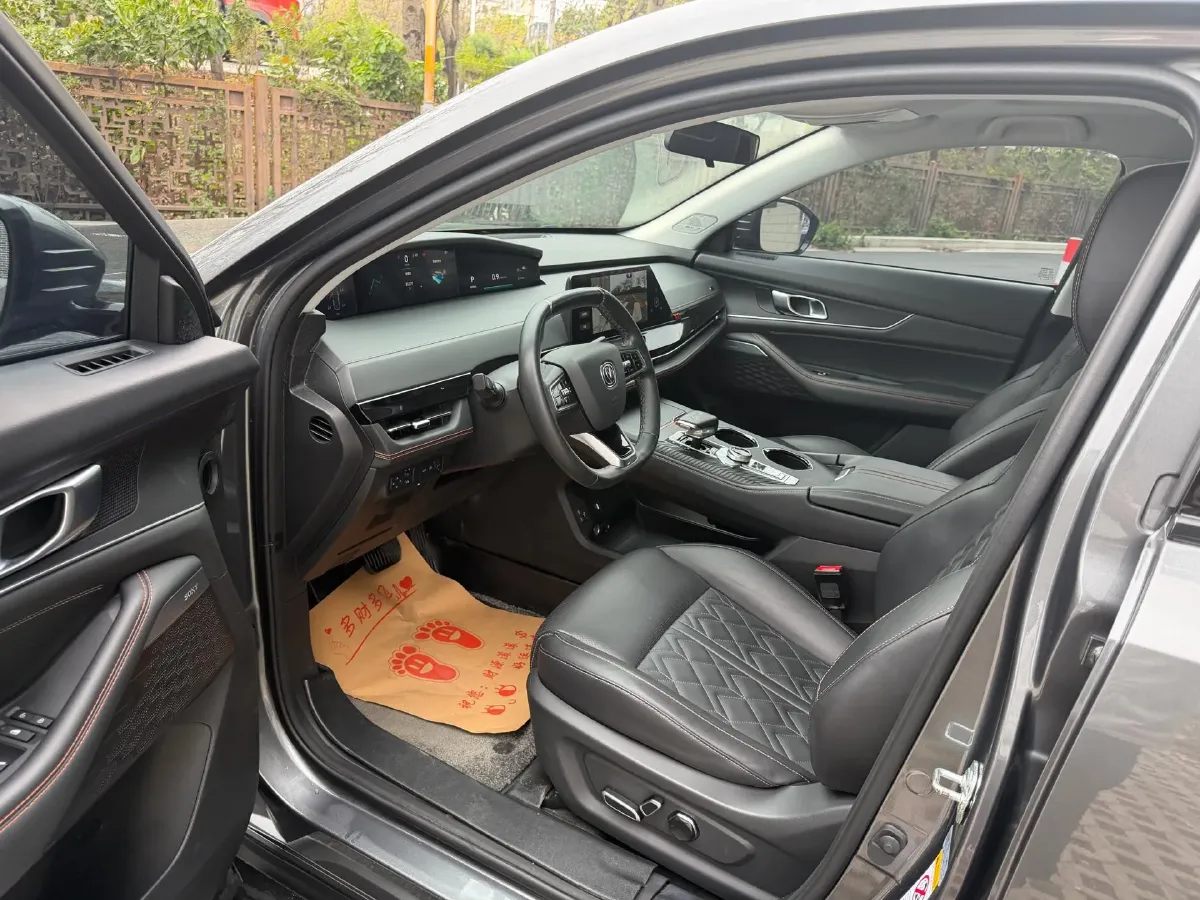 2021 ChangAn UNI-K 2.0T 233HP L4 8AT,autocango,china used car exporter,china ev exporter,chinese used car exporter,chinese used ev exporter