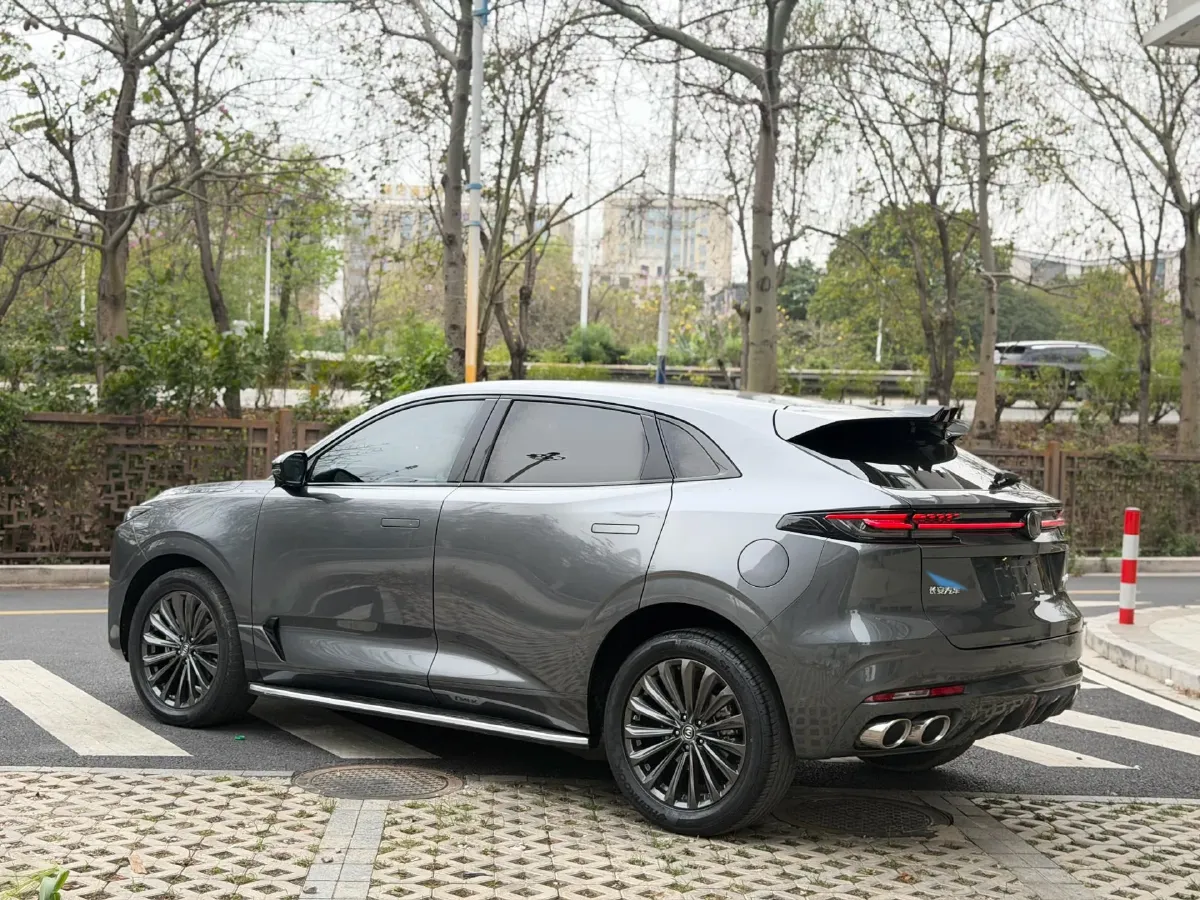 2021 ChangAn UNI-K 2.0T 233HP L4 8AT,autocango,china used car exporter,china ev exporter,chinese used car exporter,chinese used ev exporter