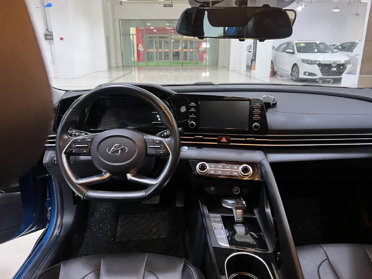 2021 Hyundai Elantra 1.5L 115HP L4 CVT,autocango,china used car exporter,china ev exporter,chinese used car exporter,chinese used ev exporter