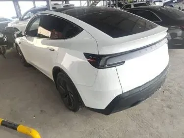 2025 Tesla Model Y BEV,autocango,china used car exporter,china ev exporter,chinese used car exporter,chinese used ev exporter