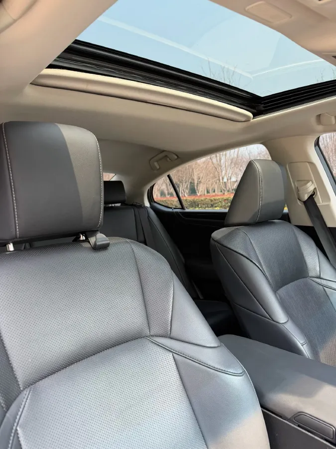 2020 Lexus ES 2.0L 173HP L4 CVT,autocango,china used car exporter,china ev exporter,chinese used car exporter,chinese used ev exporter