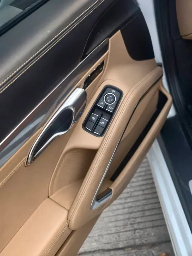 2022 Porsche 718 2.0T 250HP H4 7DCT,autocango,china used car exporter,china ev exporter,chinese used car exporter,chinese used ev exporter