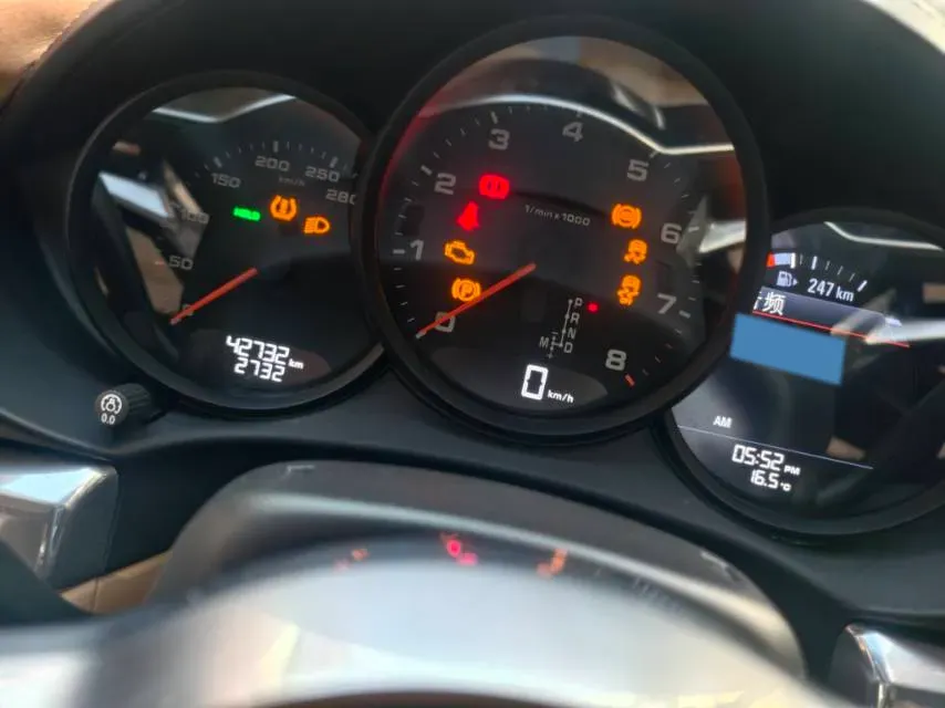 2022 Porsche 718 2.0T 250HP H4 7DCT,autocango,china used car exporter,china ev exporter,chinese used car exporter,chinese used ev exporter