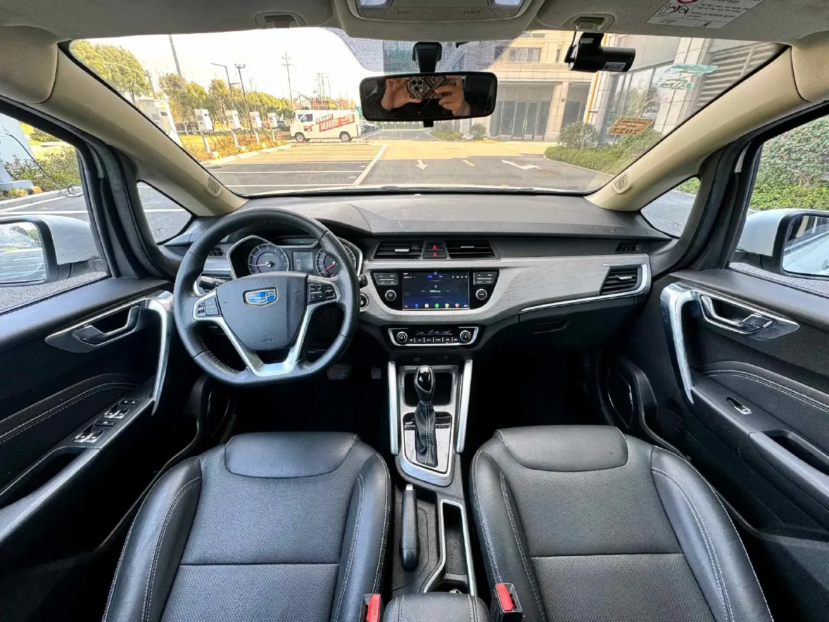 2018 Geely Vision X3 1.5L 102HP L4 4AT,autocango,china used car exporter,china ev exporter,chinese used car exporter,chinese used ev exporter