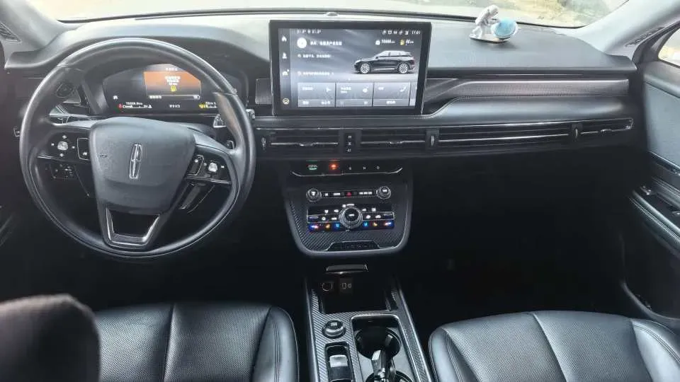 2022 Lincoln Corsair 2.0T 245HP L4 8AT,autocango,china used car exporter,china ev exporter,chinese used car exporter,chinese used ev exporter