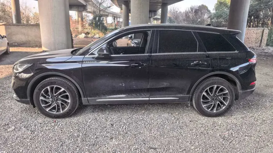 2022 Lincoln Corsair 2.0T 245HP L4 8AT,autocango,china used car exporter,china ev exporter,chinese used car exporter,chinese used ev exporter