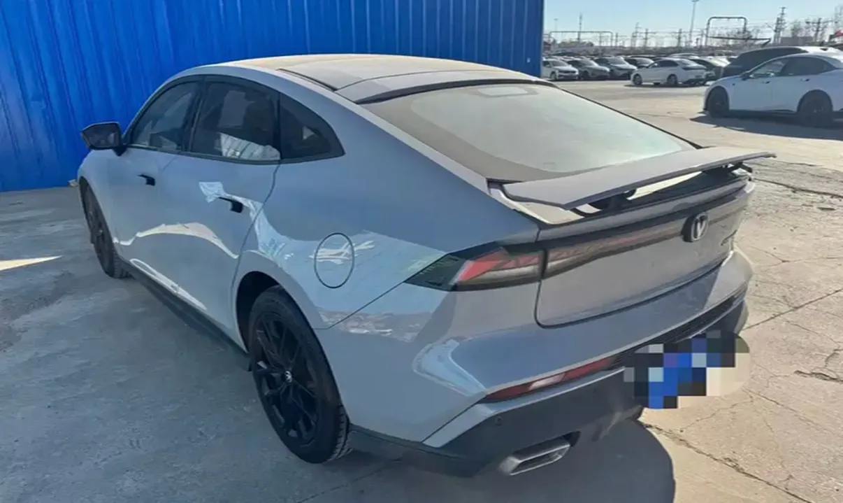 2024 ChangAn UNI-V 1.5T 188HP L4 7DCT,autocango,china used car exporter,china ev exporter,chinese used car exporter,chinese used ev exporter