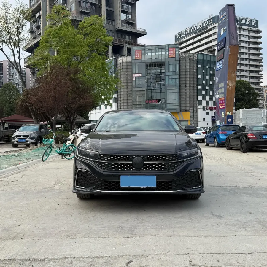 2023 Volkswagen Passat 2.0T 186HP L4 7DCT,autocango,china used car exporter,china ev exporter,chinese used car exporter,chinese used ev exporter