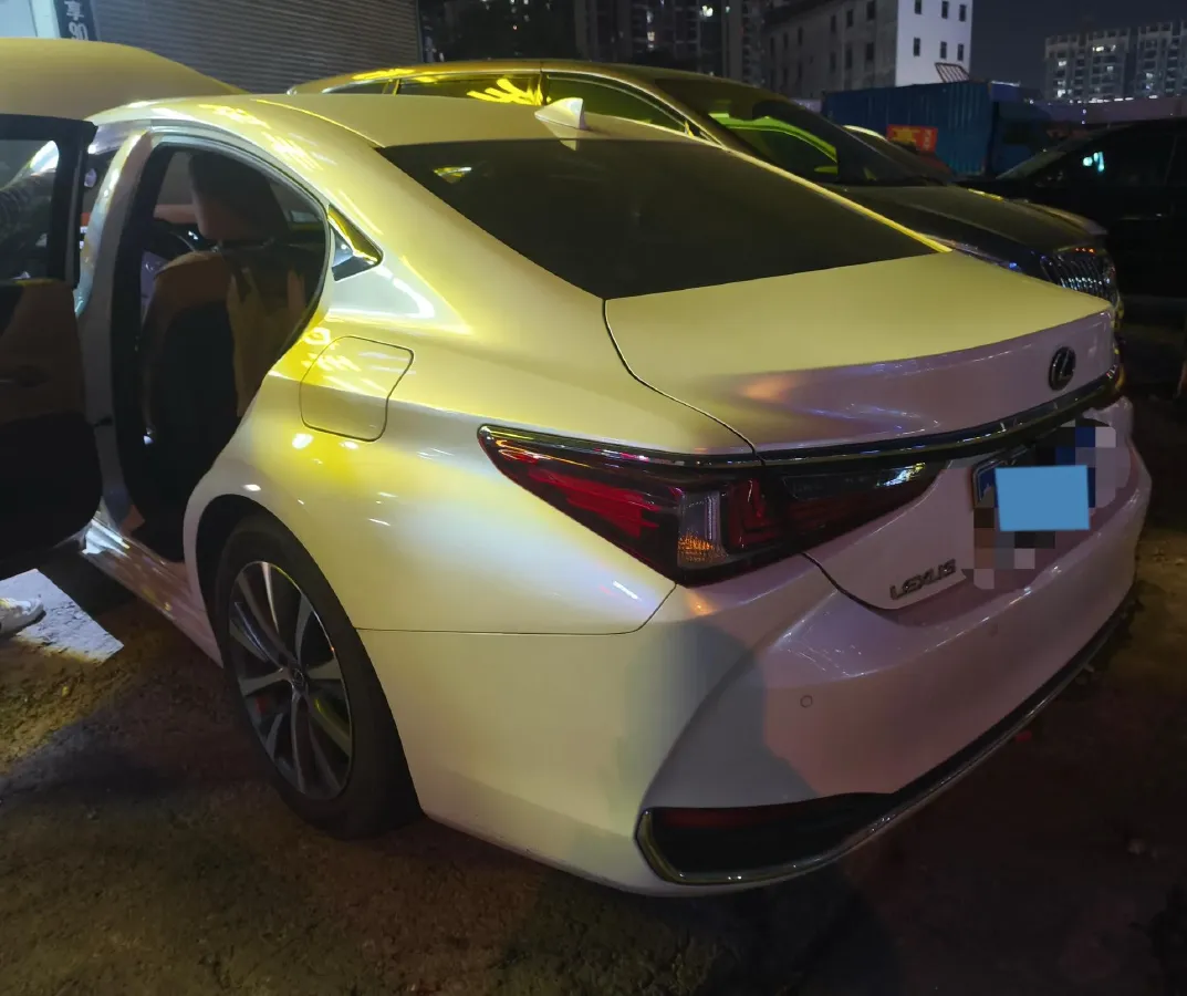 2018 Lexus ES 2.0L 167HP L4 6AT,autocango,china used car exporter,china ev exporter,chinese used car exporter,chinese used ev exporter