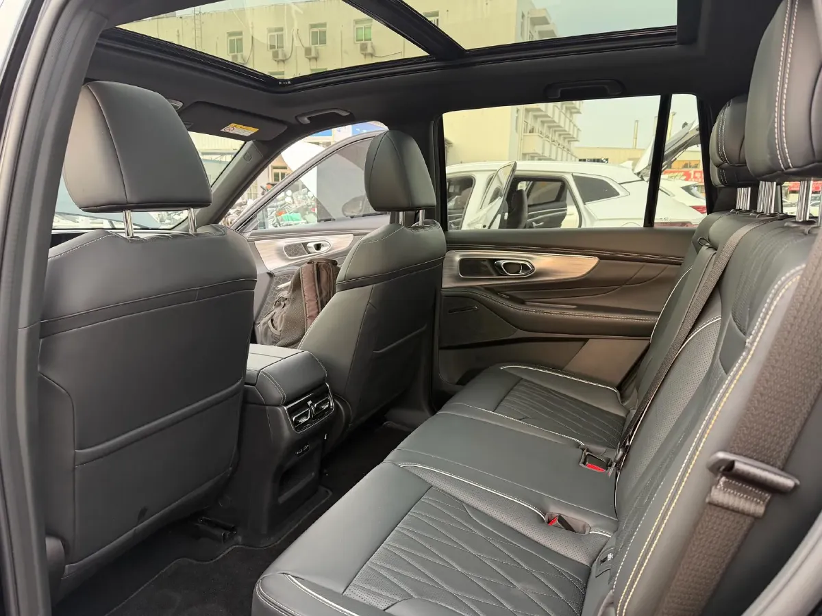 2025 GAC Trumpchi GS8 2.0T 252HP L4 8AT,autocango,china used car exporter,china ev exporter,chinese used car exporter,chinese used ev exporter