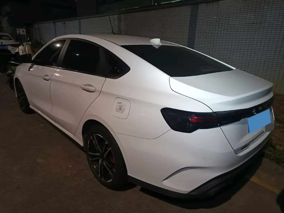 2022 Geely Binray 1.5T 181HP L4 7DCT,autocango,china used car exporter,china ev exporter,chinese used car exporter,chinese used ev exporter