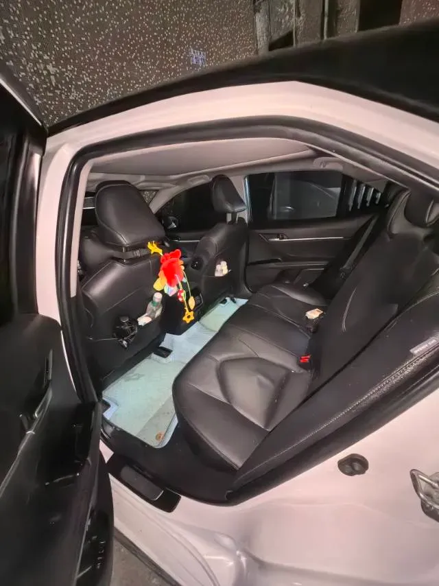 2023 Toyota Camry 2.5L 207HP L4 8AT,autocango,china used car exporter,china ev exporter,chinese used car exporter,chinese used ev exporter