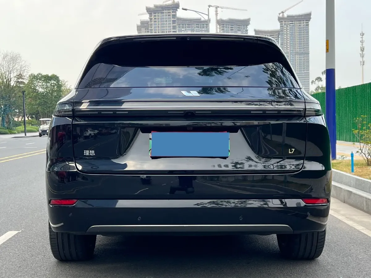 2024 Li L8 Range Extended 154HP REEV 42.8KWH,autocango,china used car exporter,china ev exporter,chinese used car exporter,chinese used ev exporter