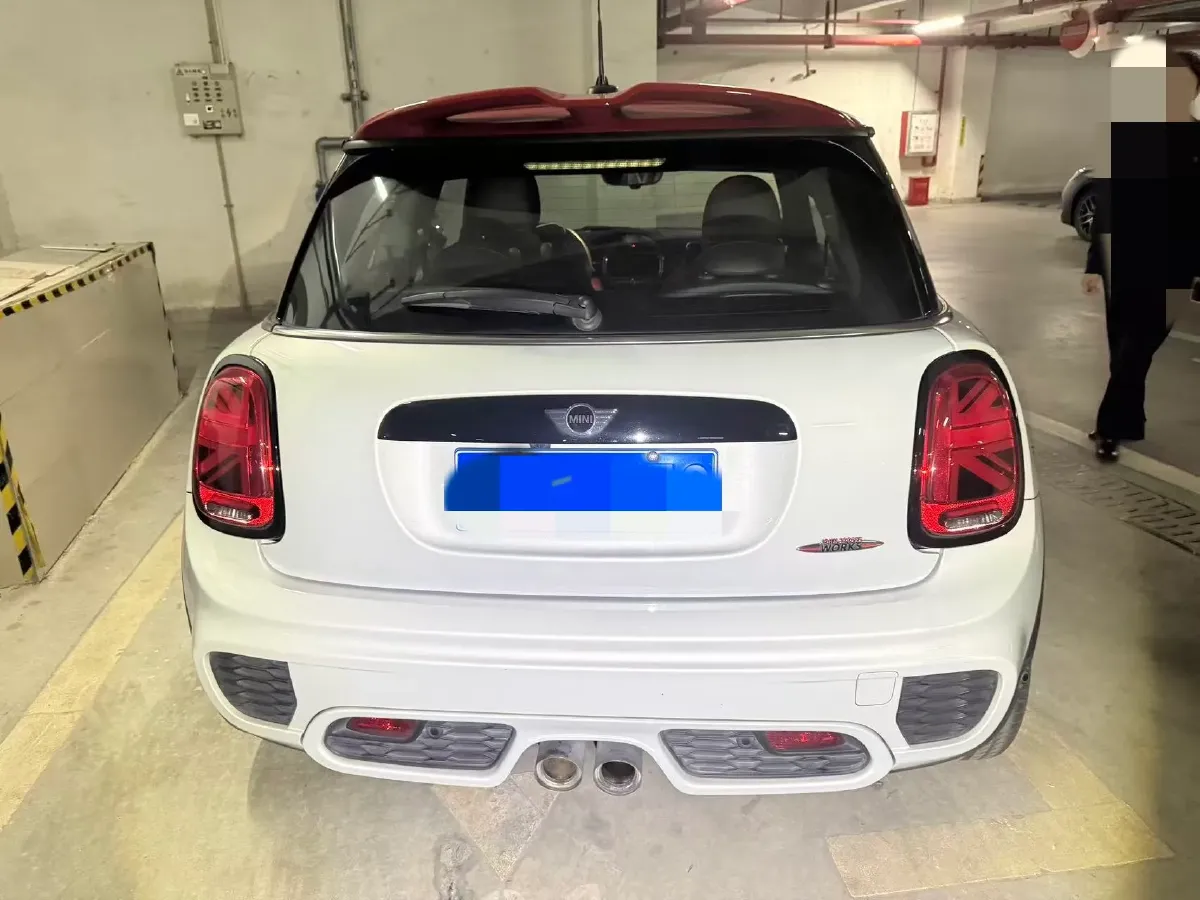2020 MINI JCW 2.0T 231HP L4 8AT,autocango,china used car exporter,china ev exporter,chinese used car exporter,chinese used ev exporter
