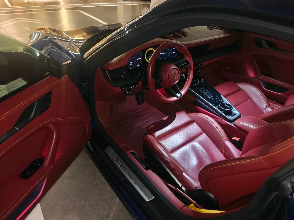 2020 Porsche 911 3.0T 385HP H6 8DCT,autocango,china used car exporter,china ev exporter,chinese used car exporter,chinese used ev exporter