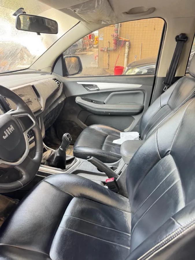 2020 JMC BaoDian 2.5T 140HP L4 5MT,autocango,china used car exporter,china ev exporter,chinese used car exporter,chinese used ev exporter