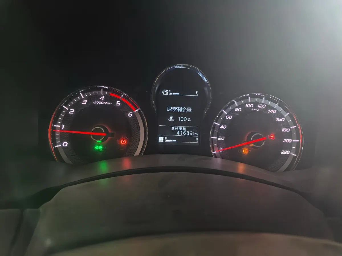 2020 JMC BaoDian 2.5T 140HP L4 5MT,autocango,china used car exporter,china ev exporter,chinese used car exporter,chinese used ev exporter