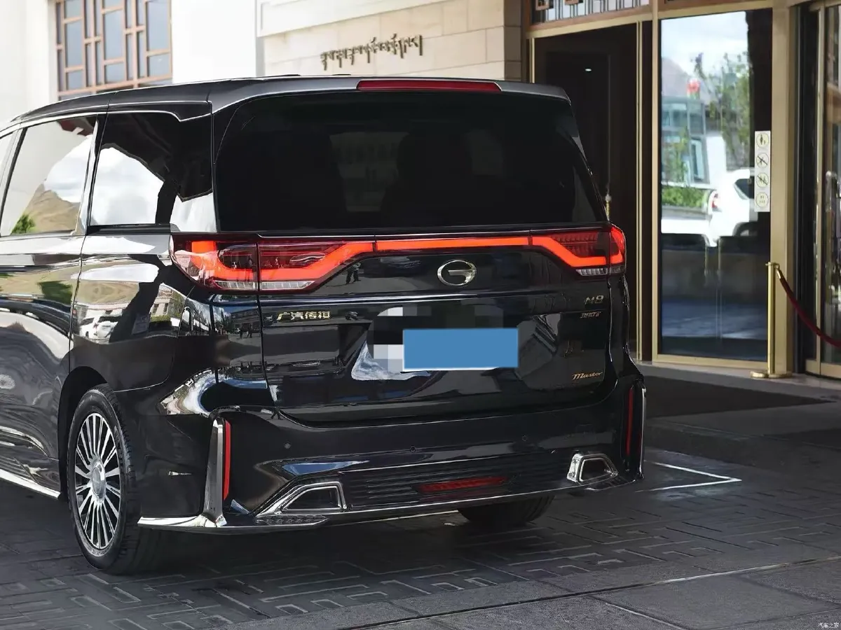 2021 GAC Trumpchi M8 2.0T 252HP L4 8AT,autocango,china used car exporter,china ev exporter,chinese used car exporter,chinese used ev exporter