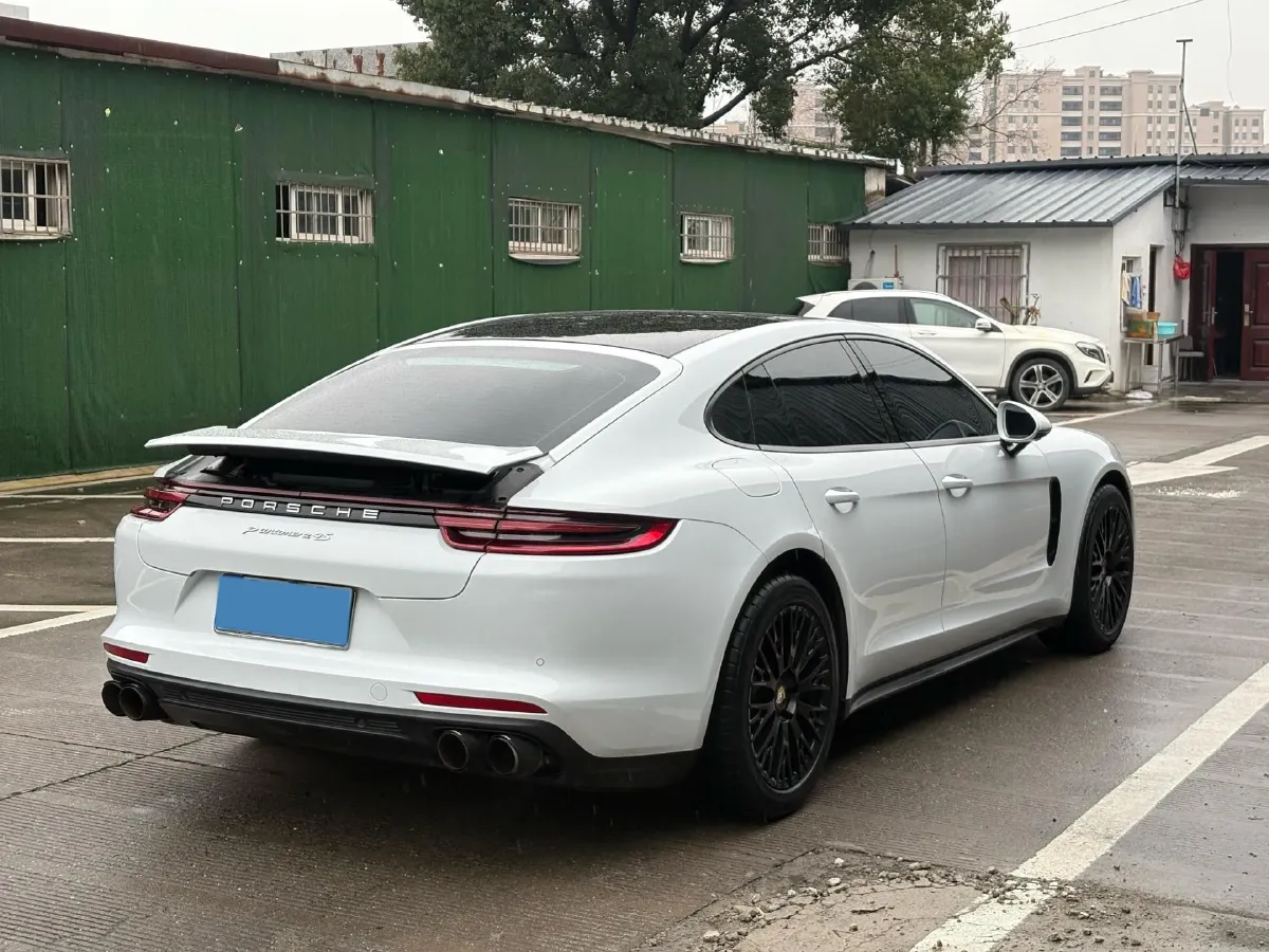 2019 Porsche Panamera 2.9T 330HP V6 8DCT,autocango,china used car exporter,china ev exporter,chinese used car exporter,chinese used ev exporter