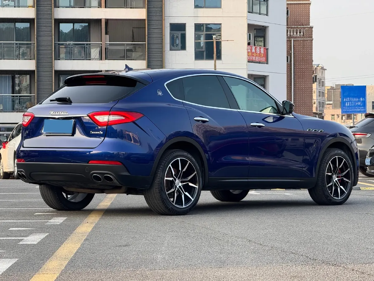 2018 Maserati Levante 3.0T 350HP V6 8AT,autocango,china used car exporter,china ev exporter,chinese used car exporter,chinese used ev exporter