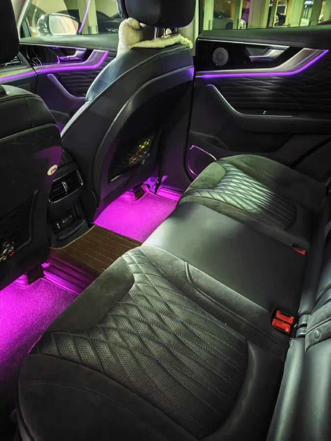 2022 HongQi HS5 2.0T 224HP L4 6AT,autocango,china used car exporter,china ev exporter,chinese used car exporter,chinese used ev exporter