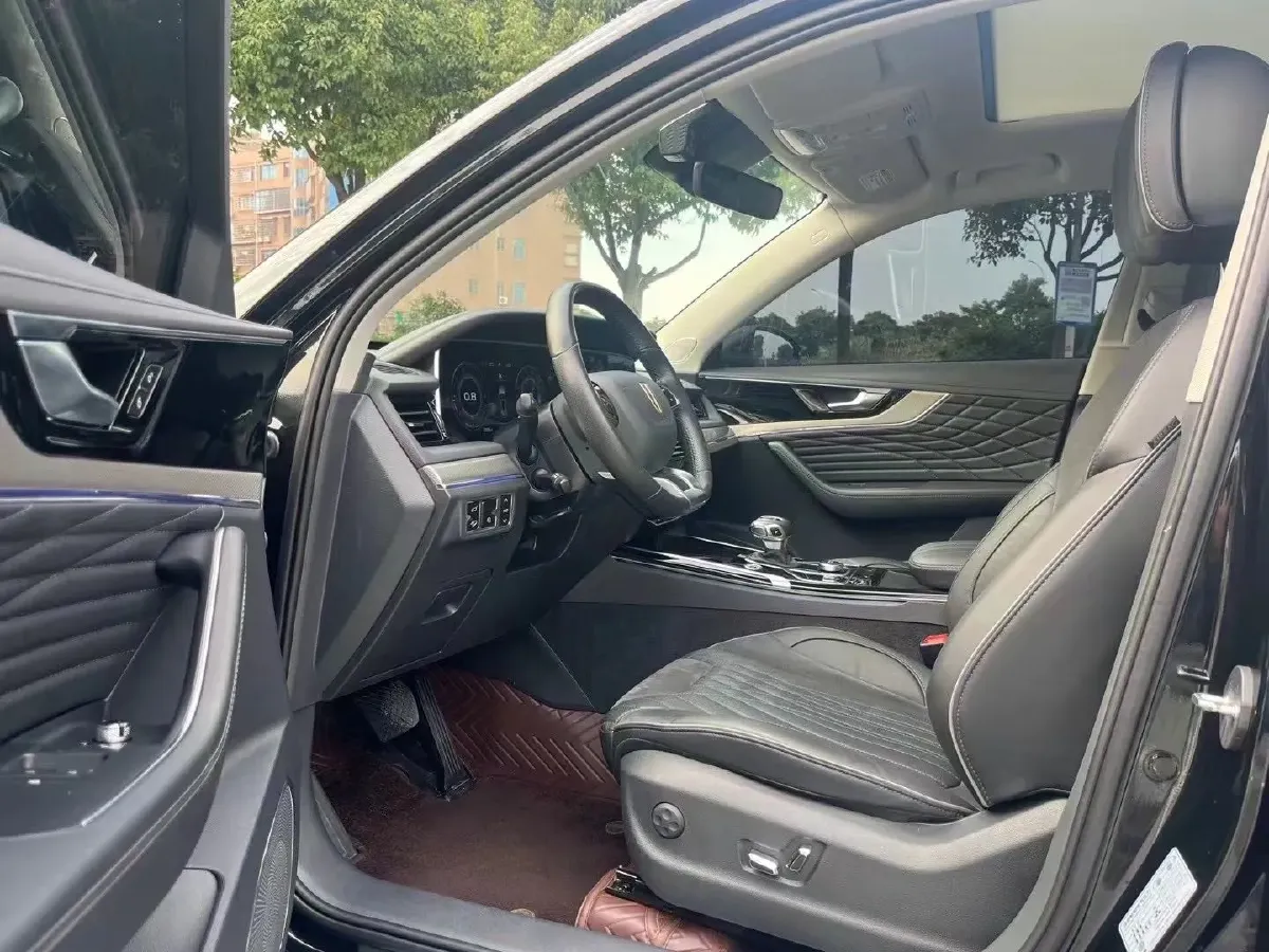 2022 HongQi HS5 2.0T 224HP L4 6AT,autocango,china used car exporter,china ev exporter,chinese used car exporter,chinese used ev exporter