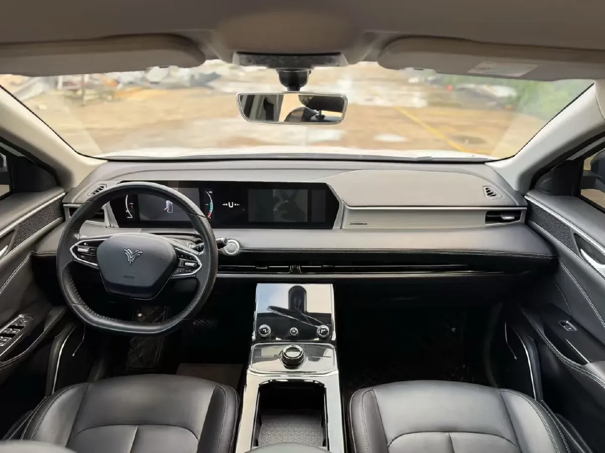 2022 Venucia Grand V 1.5T 190HP L4 7DCT,autocango,china used car exporter,china ev exporter,chinese used car exporter,chinese used ev exporter