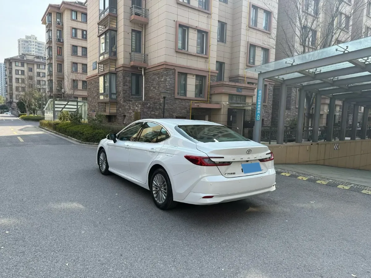 2024 Toyota Camry 2.0L 152HP L4 E-CVT Hybrid,autocango,china used car exporter,china ev exporter,chinese used car exporter,chinese used ev exporter