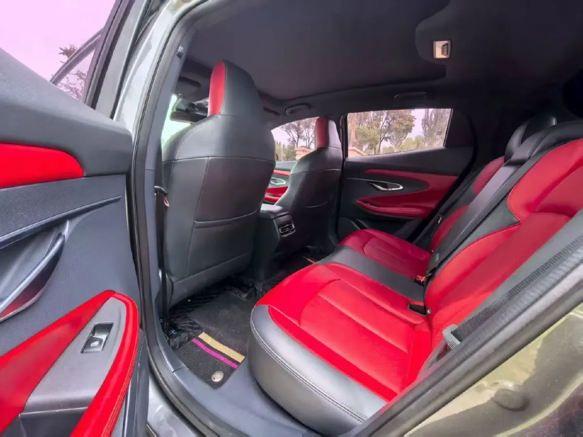 2020 ChangAn UNI-T 1.5T 180HP L4 7DCT,autocango,china used car exporter,china ev exporter,chinese used car exporter,chinese used ev exporter